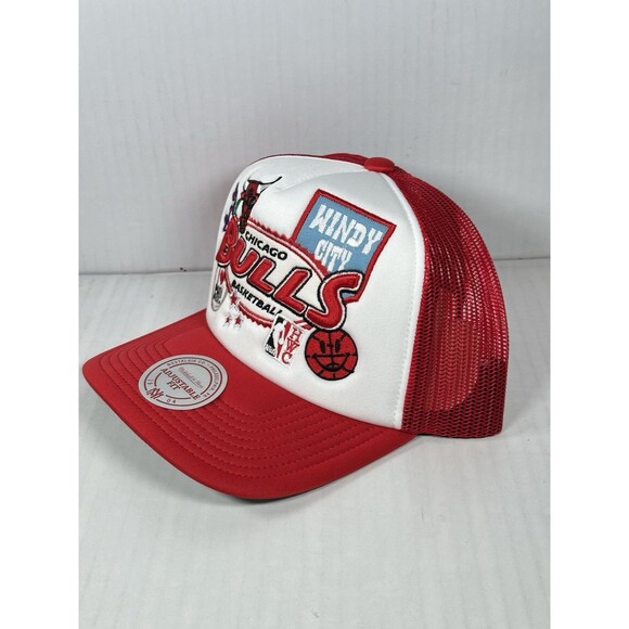 Chicago Bulls Mitchell & Ness Trucker Hat Cap Windy City Adjustable Snapback NEW - Picture 3 of 5